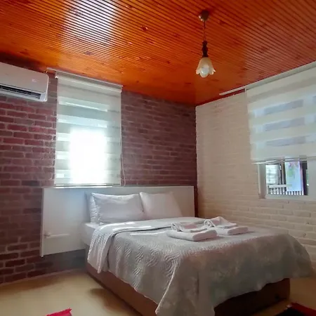Chalet Yildiz Family Village House -isitmali Havuzlu